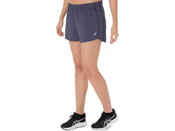 ASICS Stříbrné kraťasy 4in