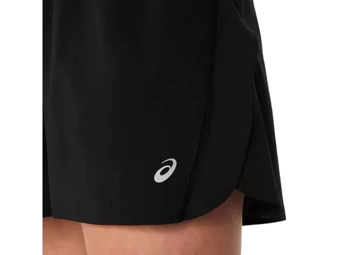 ASICS Stříbrné rozparkové kraťasy