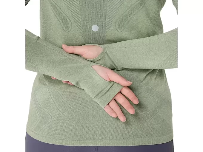 DLOUHÝ RUKÁV S BEZEŠVÝM DOPRAVNÍM SYSTÉMEM