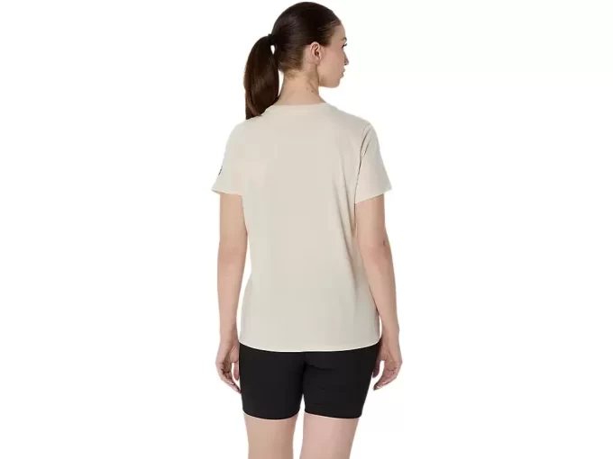 Dámský top s krátkým rukávem a výstřihem do V, založený v roce 1977