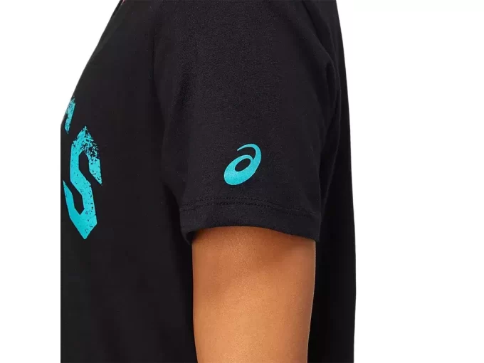 Dámský top s krátkým rukávem a výstřihem do V, založený v roce 1977