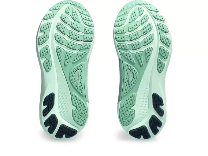 GEL-KAYANO 30 TESTOVÁNO NA SILNICI GEL-KAYANO 30 TESTOVÁNO NA SILNICI