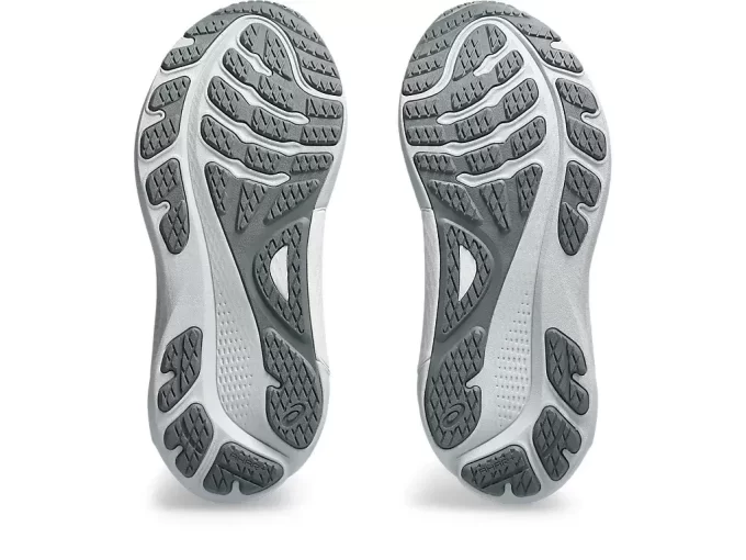 GEL-KAYANO 30 TESTOVÁNO NA SILNICI GEL-KAYANO 30 TESTOVÁNO NA SILNICI