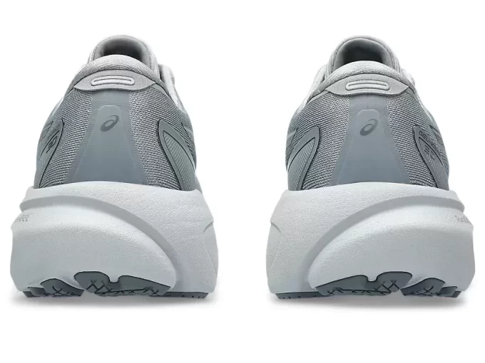 GEL-KAYANO 30 TESTOVÁNO NA SILNICI GEL-KAYANO 30 TESTOVÁNO NA SILNICI