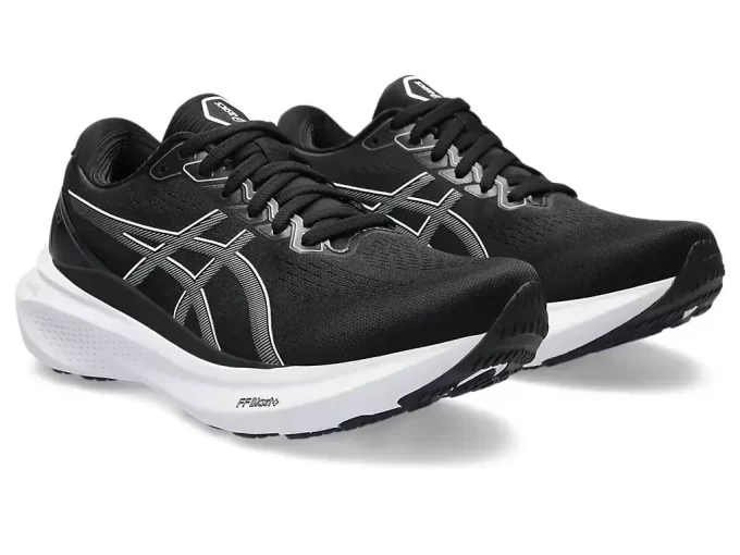 GEL-KAYANO 30 TESTOVÁNO NA ÚZKÝCH SILNICÍCH GEL-KAYANO 30 TESTOVÁNO NA ÚZKÝCH SILNICÍCH
