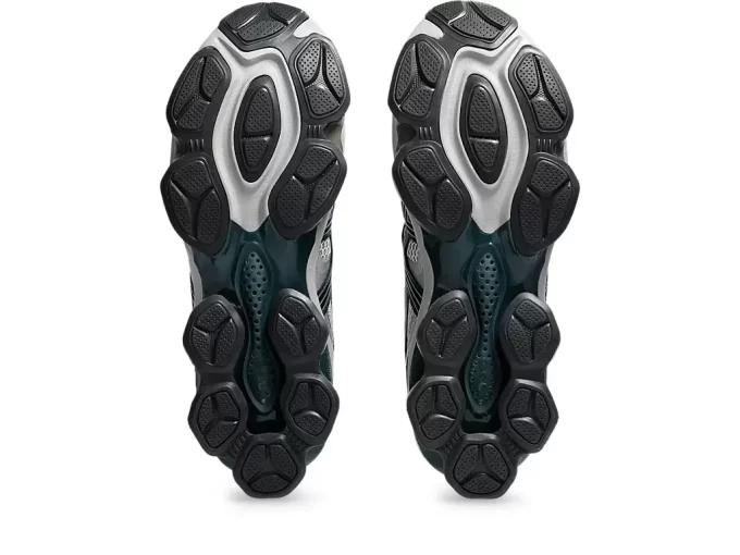 GELOVÁ KVANTOVÁ KINETIKA