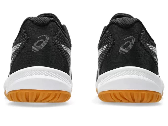 HORNÍ DVŮR 6 HORNÍ DVŮR 6