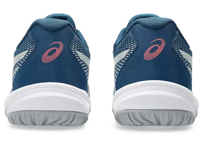 HORNÍ DVŮR 6 HORNÍ DVŮR 6