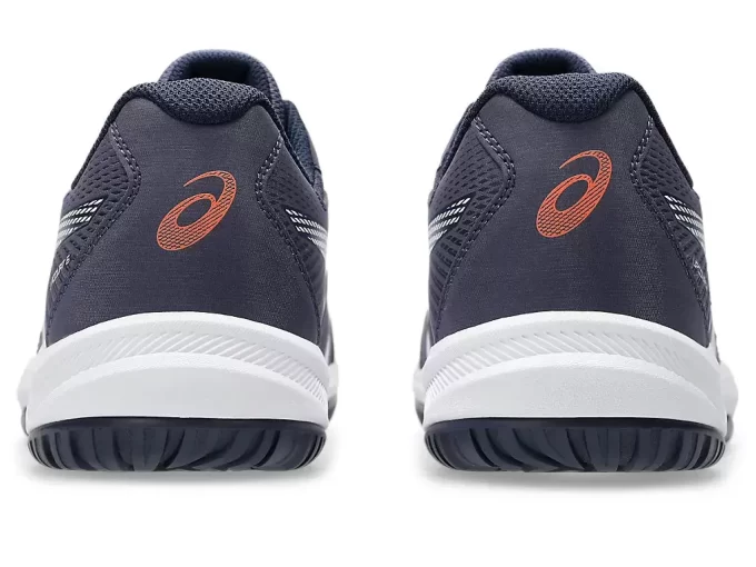 HORNÍ DVŮR 6 HORNÍ DVŮR 6