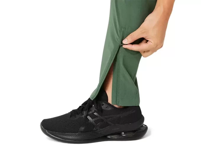 KALHOTY S ELASTICKOU TKANOU PODŠÍVKOU KALHOTY S ELASTICKOU TKANOU PODŠÍVKOU