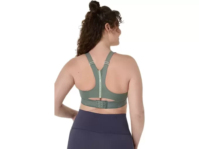 KOMBINOVANÁ PODPRSENKA NA SILNICI