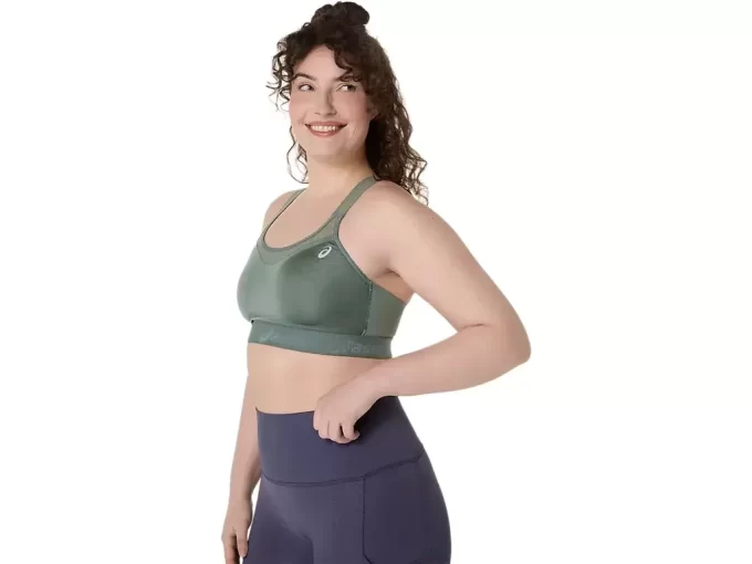 KOMBINOVANÁ PODPRSENKA NA SILNICI