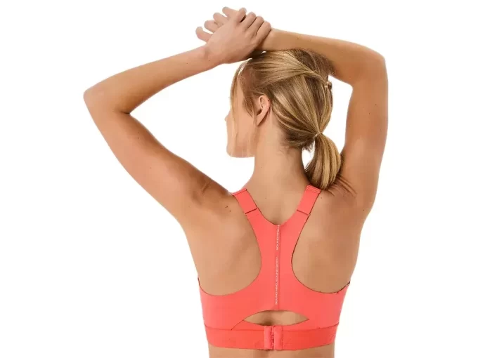 KOMBINOVANÁ PODPRSENKA NA SILNICI