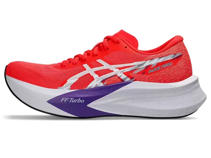 MAGICKÁ RYCHLOST 4 MAGICKÁ RYCHLOST 4