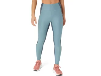 NAGINO TĚSNĚ BĚŽÍ