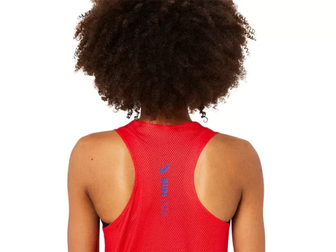 NÁRODNÍ ŘÍZENÍ TANK NÁRODNÍ ŘÍZENÍ TANK