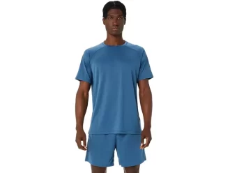 ODVĚTRANÝ ÚPLETOVÝ TOP S KRÁTKÝM RUKÁVEM