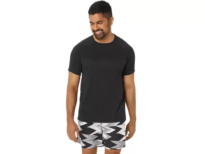 ODVĚTRANÝ ÚPLETOVÝ TOP S KRÁTKÝM RUKÁVEM ODVĚTRANÝ ÚPLETOVÝ TOP S KRÁTKÝM RUKÁVEM