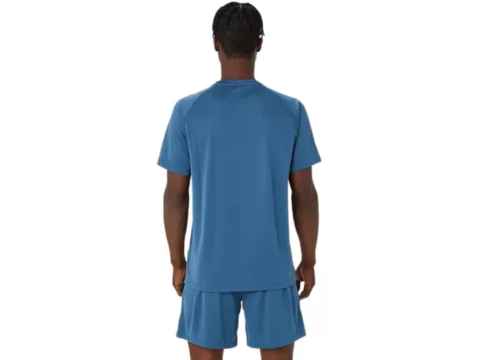 ODVĚTRANÝ ÚPLETOVÝ TOP S KRÁTKÝM RUKÁVEM