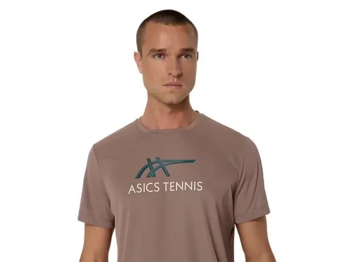 PÁNSKÉ TRIČKO S GRAFICKÝM POTISKEM COURT PÁNSKÉ TRIČKO S GRAFICKÝM POTISKEM COURT