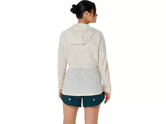 SBALITELNÁ BUNDA NA SILNICI