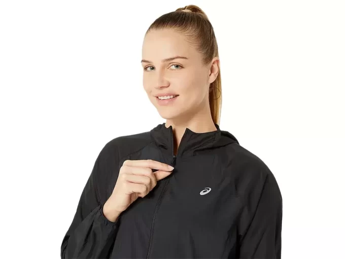 SBALITELNÁ BUNDA NA SILNICI