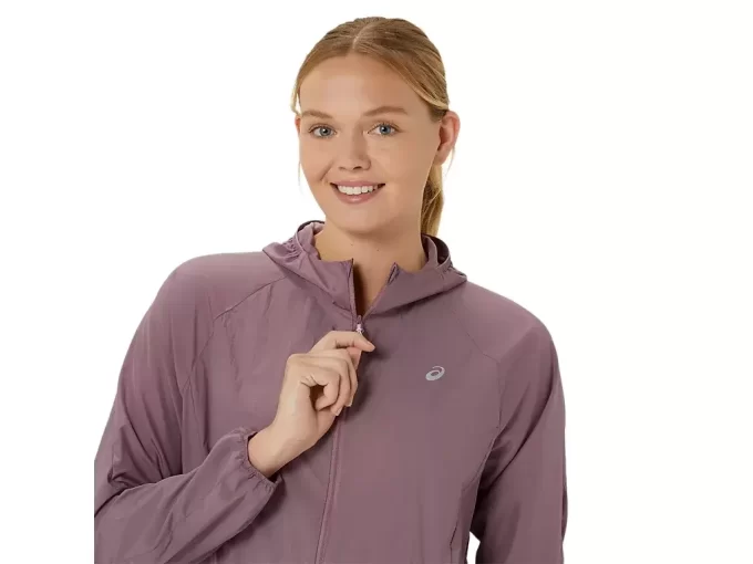 SBALITELNÁ BUNDA NA SILNICI