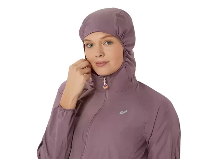 SBALITELNÁ BUNDA NA SILNICI