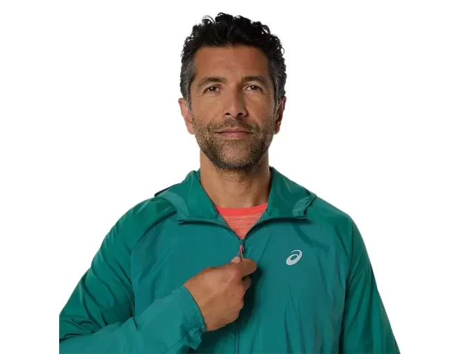 SBALITELNÁ BUNDA NA SILNICI