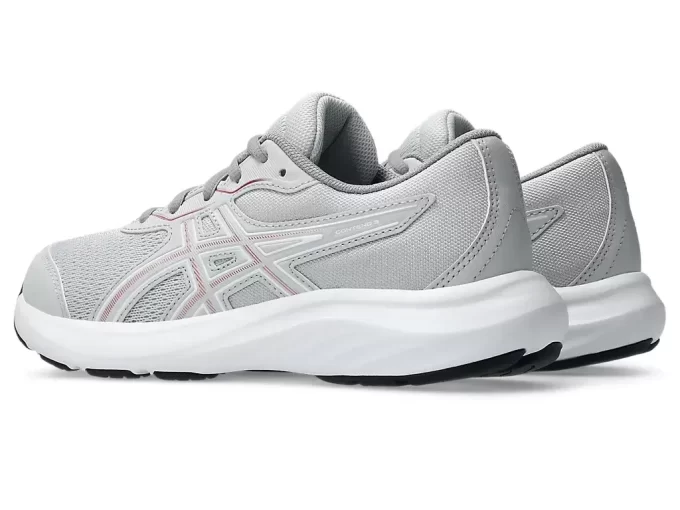 SOUBORUJTE 9. TŘIŽNÍ ŠKOLU