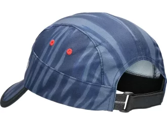 Tkaná čepice s grafickým potiskem