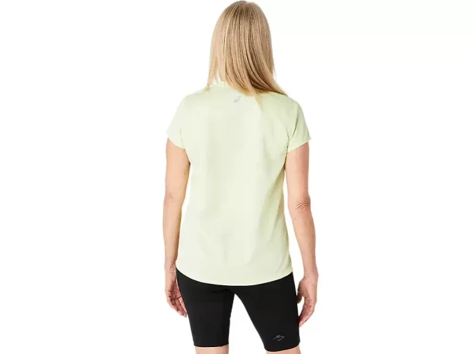 Top s krátkým rukávem a logem Fujitrail Top s krátkým rukávem a logem Fujitrail