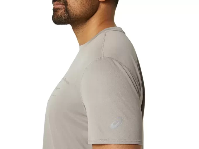 Top s krátkým rukávem a logem Fujitrail