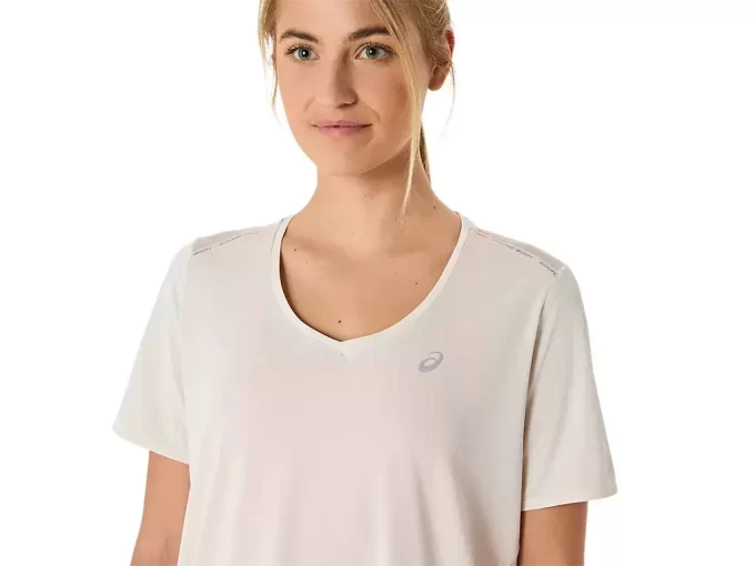 Top s krátkým rukávem a výstřihem do V