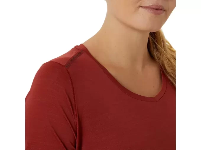 Top s krátkým rukávem a výstřihem do V