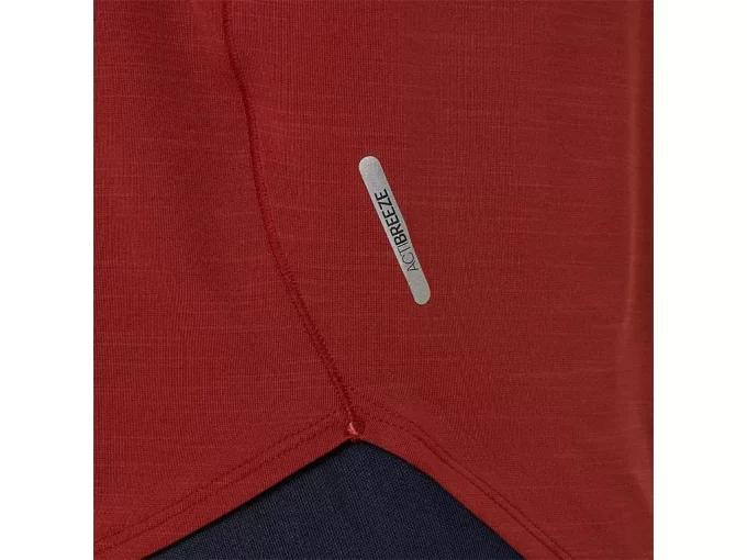 Top s krátkým rukávem a výstřihem do V