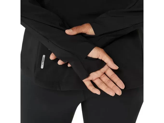 ZIMNÍ BUNDA NA SILNICI