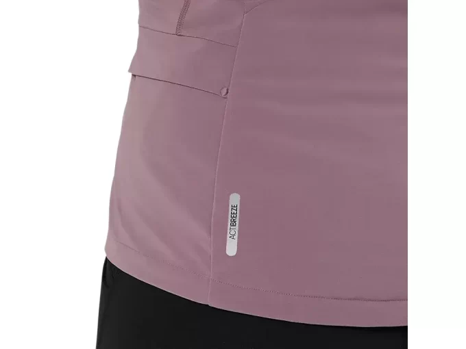 ZIMNÍ BUNDA NA SILNICI ZIMNÍ BUNDA NA SILNICI