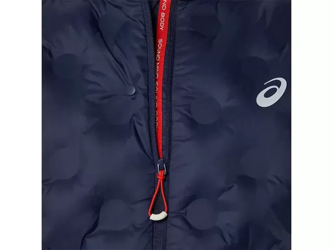 ZIMNÍ BUNDA NA SILNICI