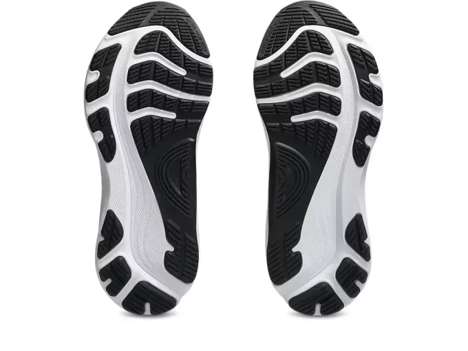 Základní škola GEL-KAYANO 32 Základní škola GEL-KAYANO 32